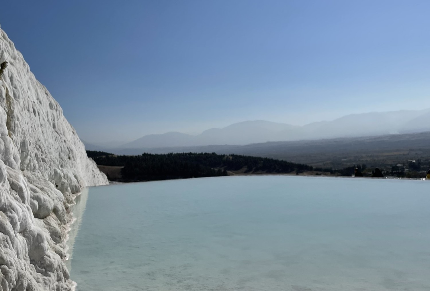 Baltosios_terasos_pamukale_