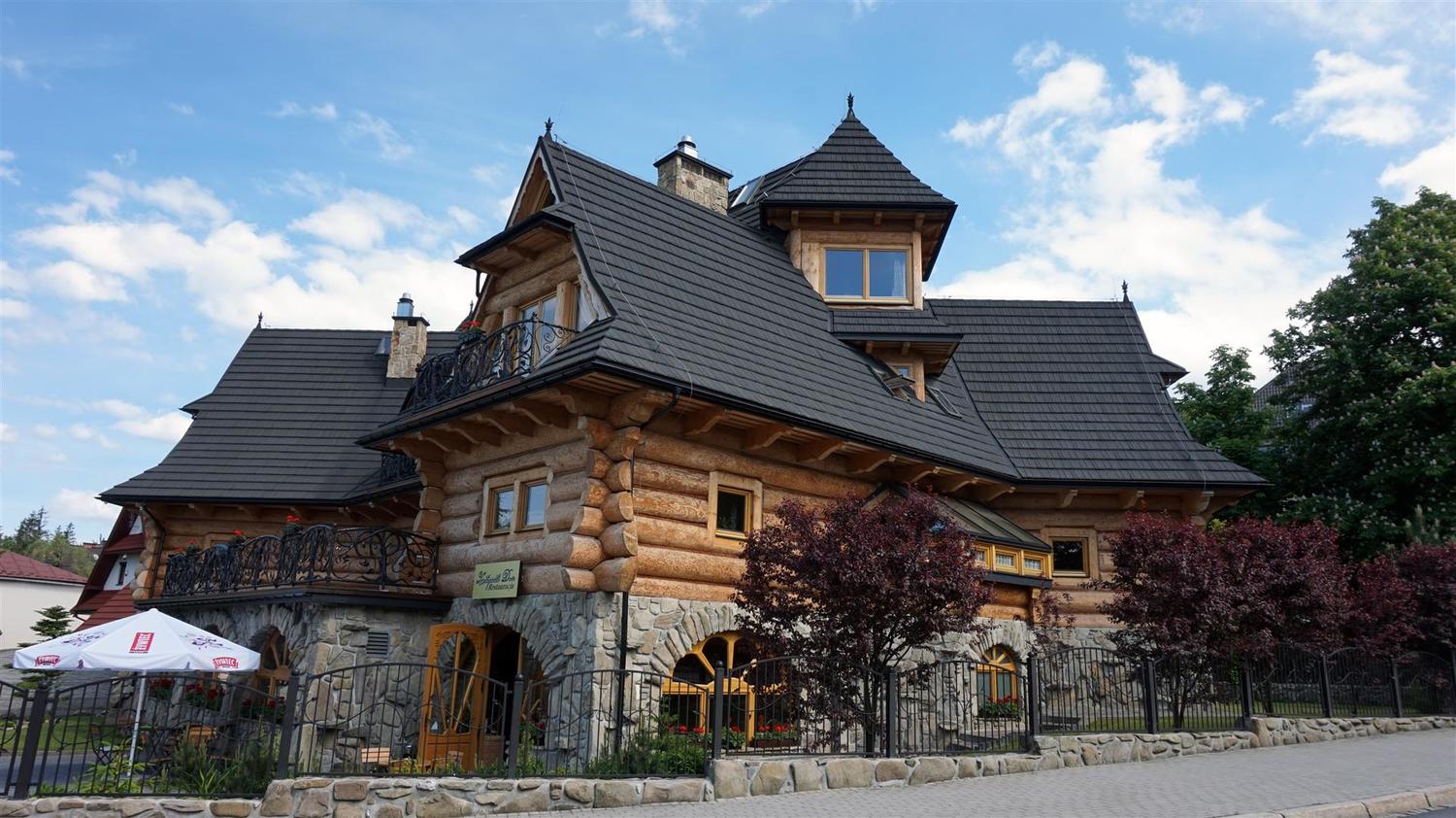 Zakopanės kalnų namų architektūra