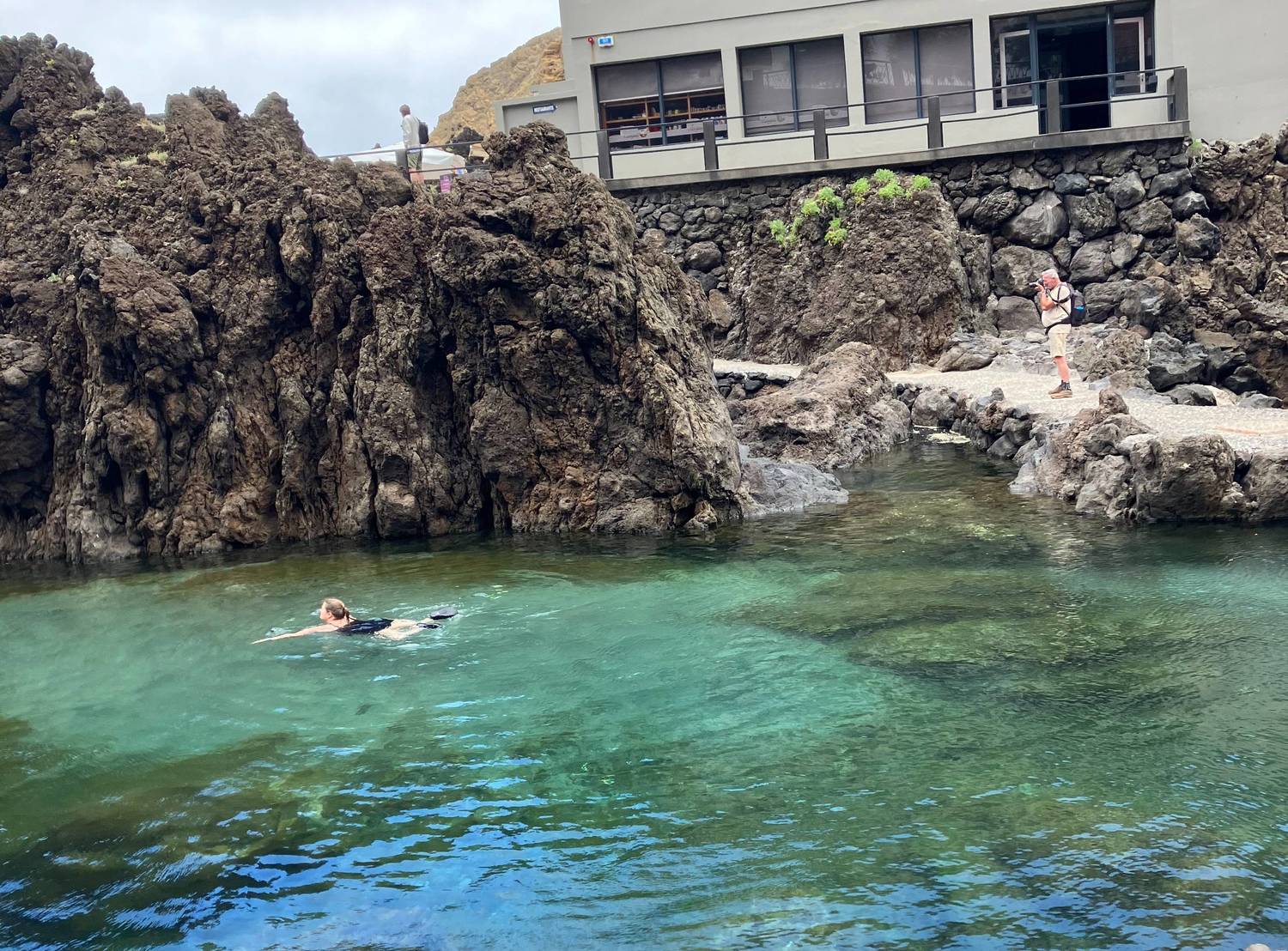 Porto monizo naturalus baseinai