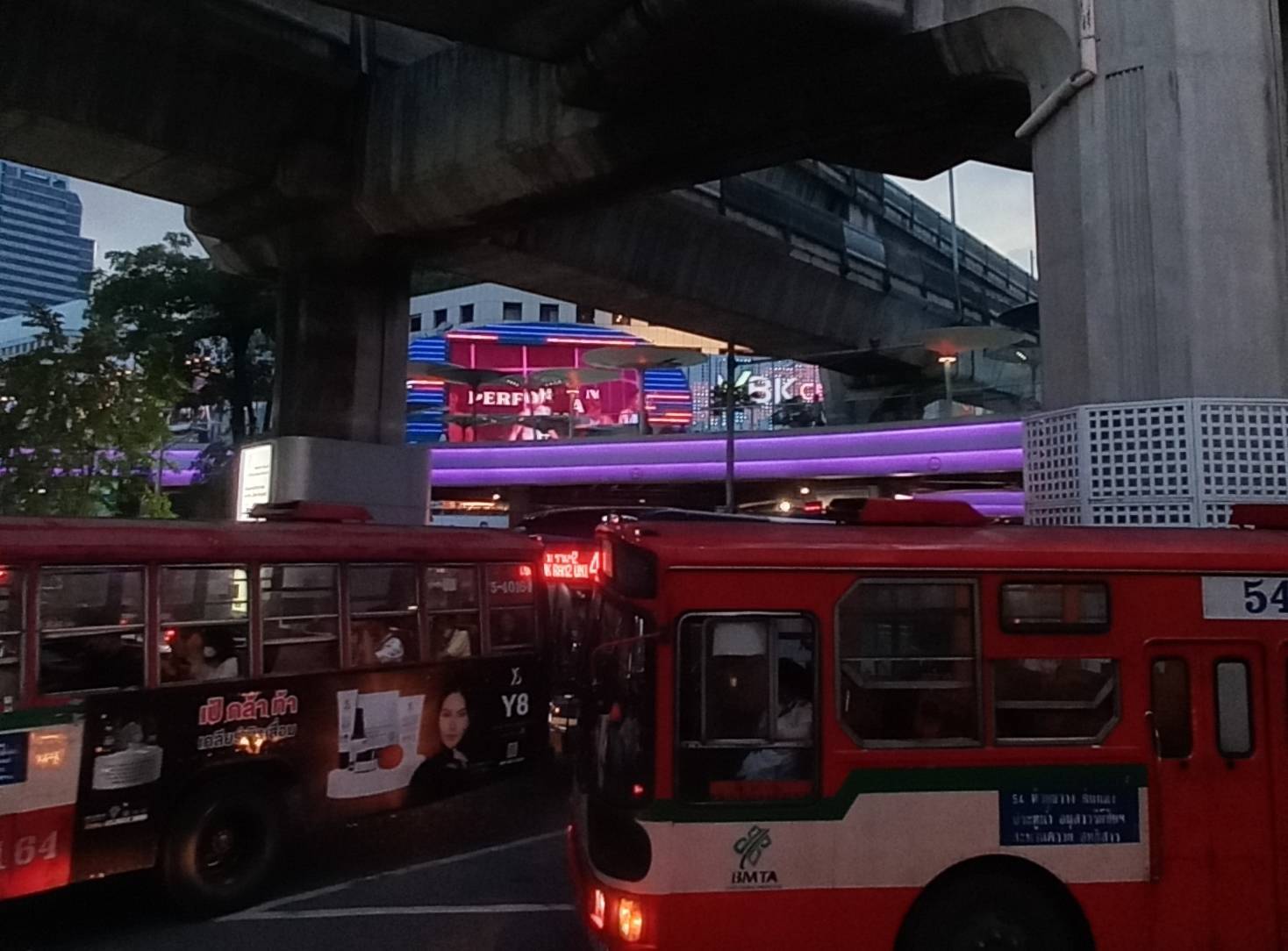 autobusai bankoke