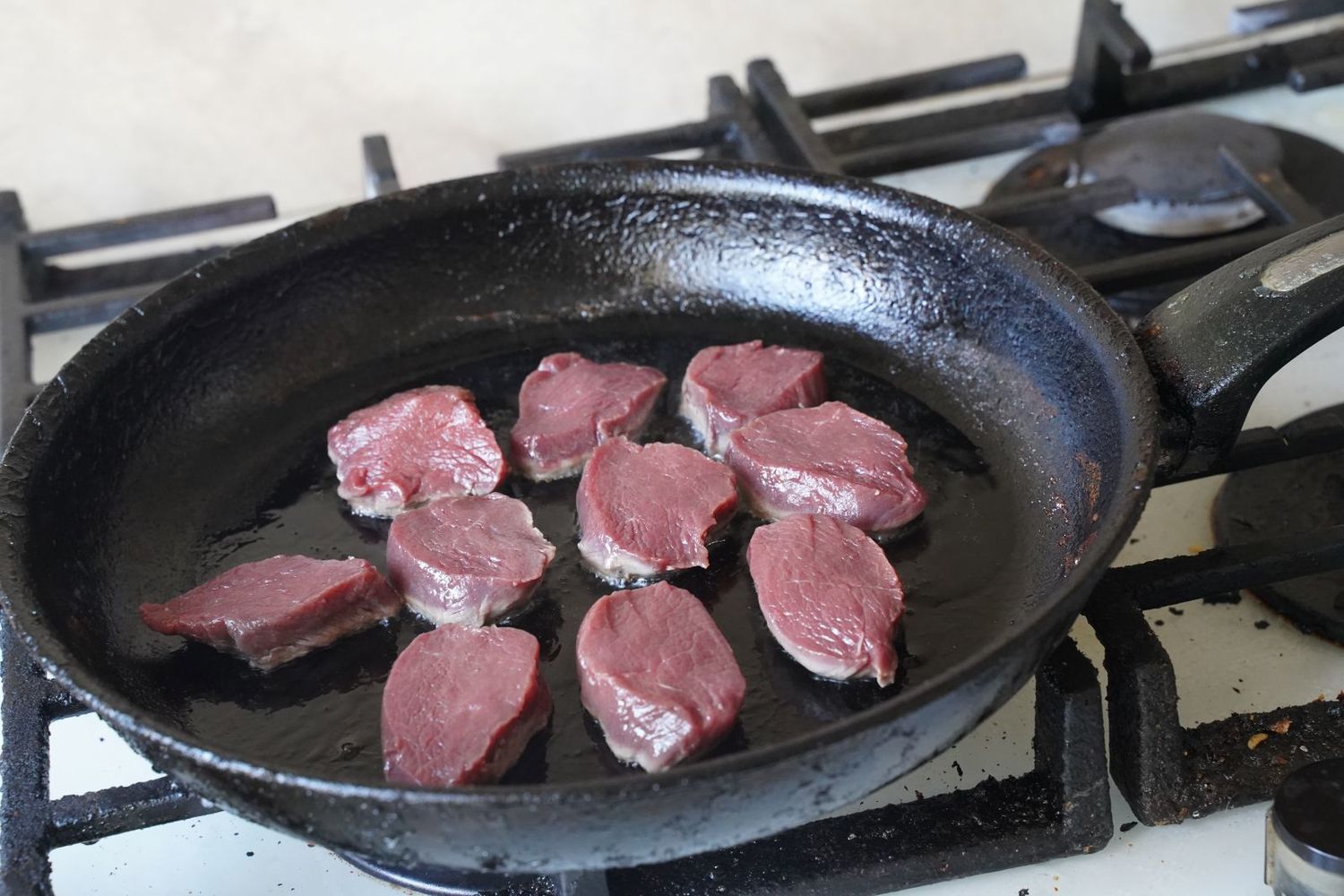 stirnienos kepsneliai