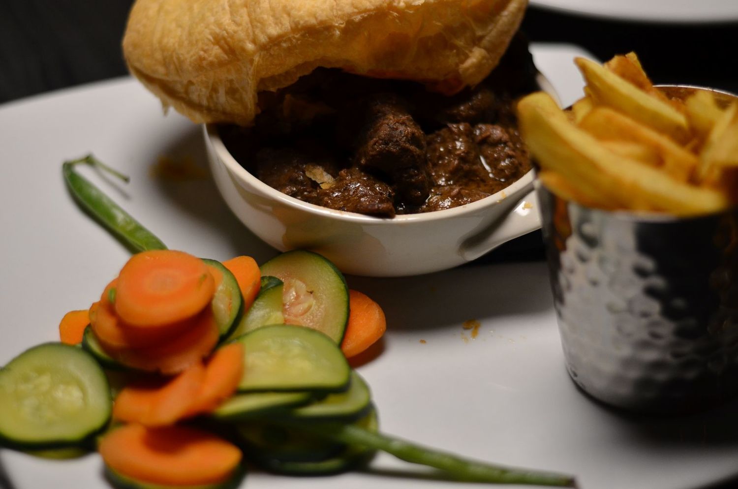 jautiena burgundiškai