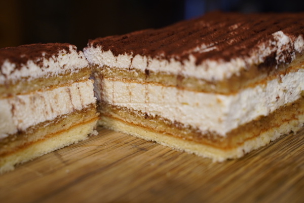 tiramisu tortas