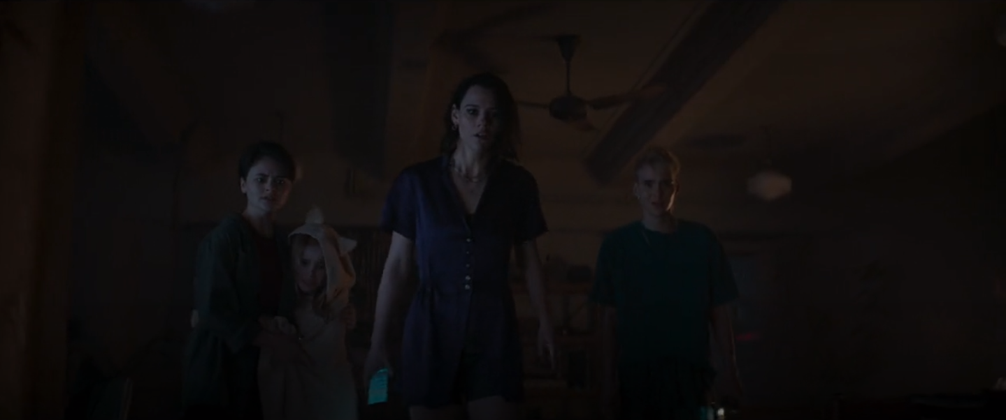 Fantastinis antgamtinio siaubo filmas Piktieji numirėliai prisikelia - Evil Dead Rise